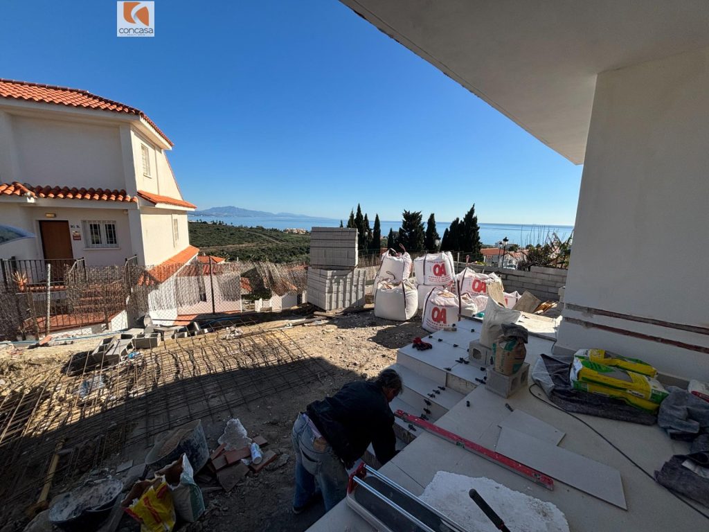 Se vende adosada de obra nueva en Alcorrín Manilva New construction townhouse for sale in Alcorrín Manilva en España