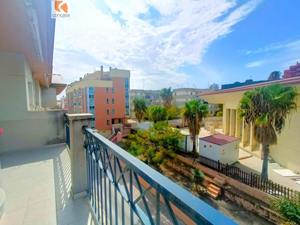ático en venta en zona huerta nueva estepona penthouse for sale in the huerta nueva area of estepona en españa