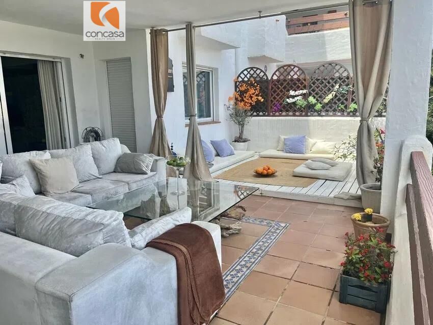 apartamento reformado con amplia terraza y vistas en selwo hills estepona refurbished apartment with spacious terrace and views in selwo hills estepona en españa