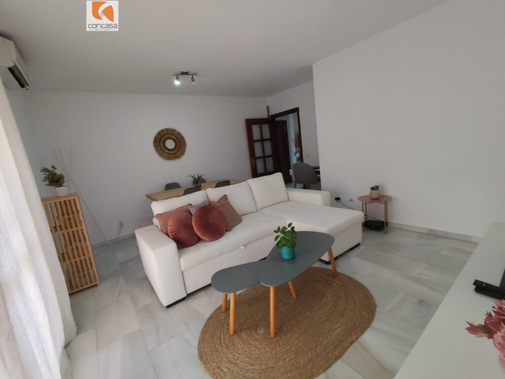 apartamento de 2 habitaciones en el centro de estepona 2-bedroom apartment in the center of estepona en españa