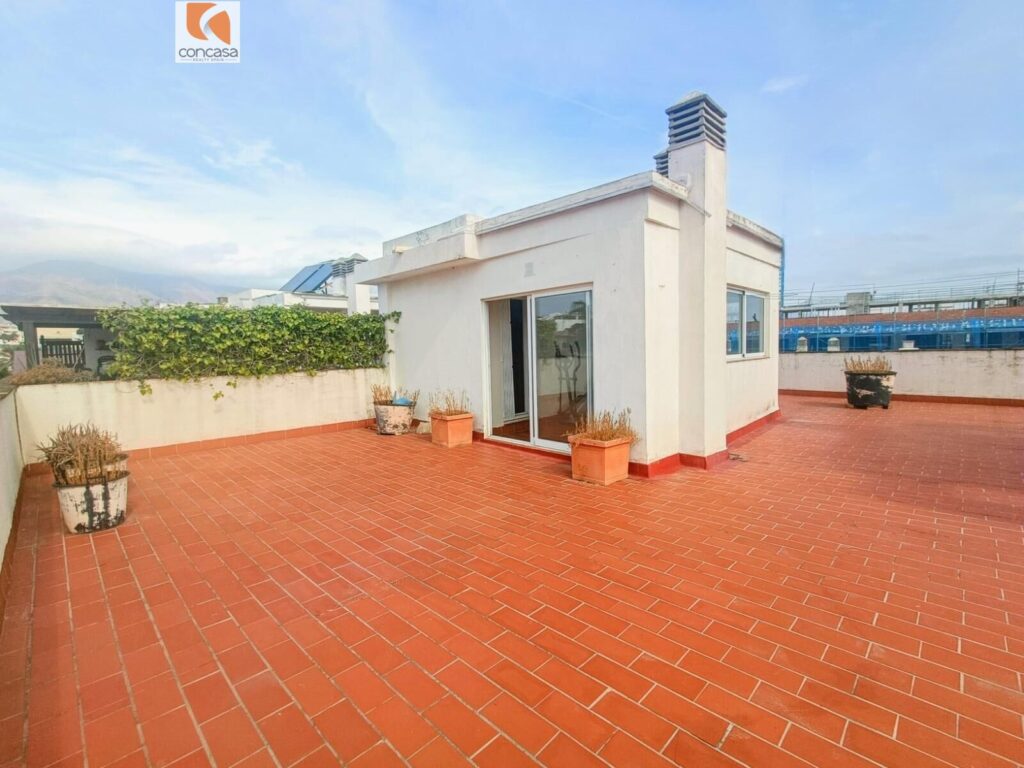 ático en venta en huerta nueva, estepona penthouse for sale in the huerta nueva area of estepona en españa